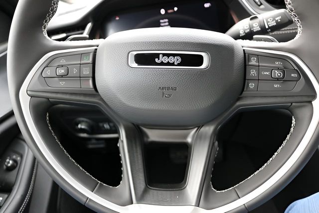 New Car 2025 Jeep Grand Cherokee L  Laredo For Sale Under $35,000 In Austin, Texas