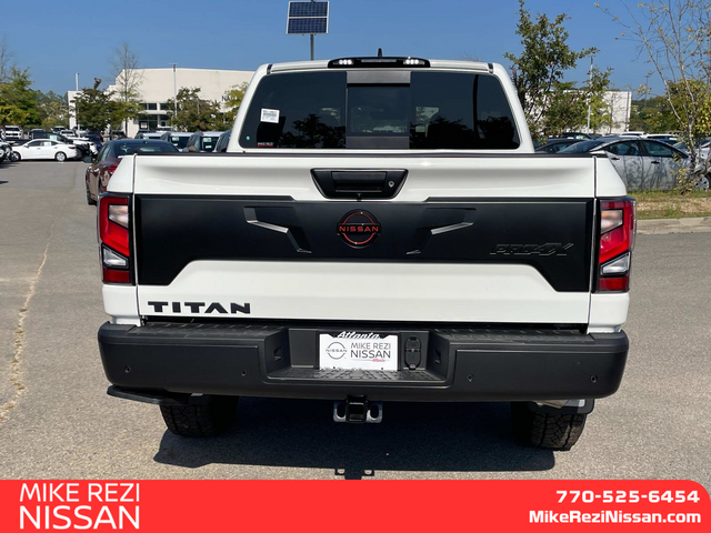 2024 Nissan Titan PRO-4X 3