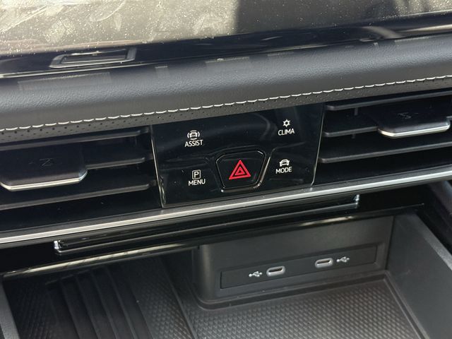 2025 Volkswagen Atlas 2.0T SE w/Technology Black at Gullo Toyota