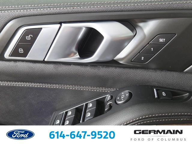 Certified Used 2019 Gray BMW xDrive40i image 29