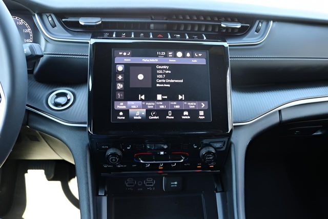 Used Car 2024 Jeep Grand Cherokee L  Altitude For Sale Under $35,000 In Austin, Texas