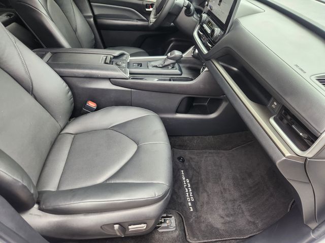 2024 Toyota Grand Highlander XLE Beige at Gullo Toyota