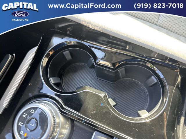 Used 2025 White Ford Platinum image 32
