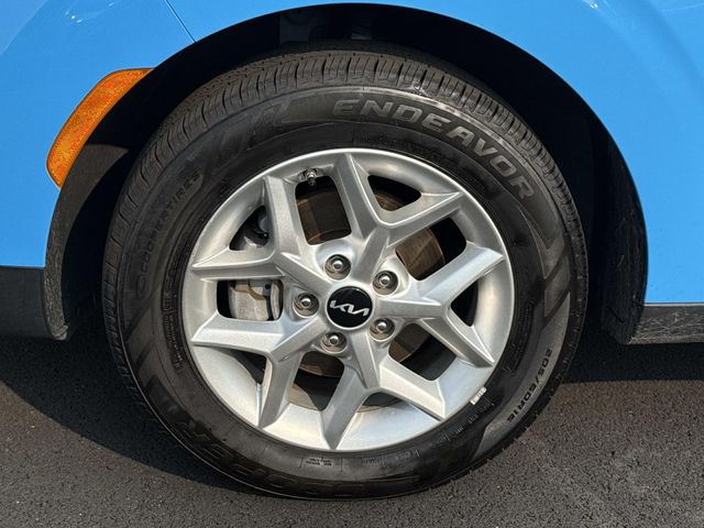 2025 Kia Soul S - Photo 11