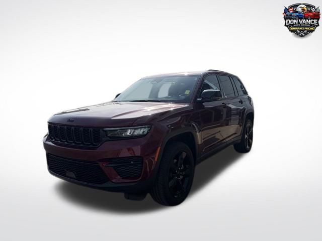 Velvet Red Pearlcoat 2025 Jeep Grand Cherokee Altitude 4WD SUV / Crossover Four-Wheel Drive 8-Speed Automatic