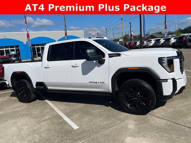 Summit White 2025 GMC Sierra 3500HD AT4 Crew Cab 4WD Pickup Truck Four-Wheel Drive Automatic
