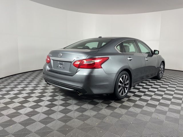 2017 Nissan Altima 2.5 SL 10