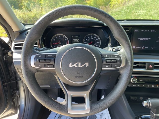 2023 Kia K5 LXS 12