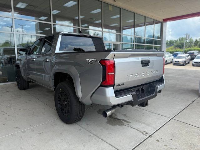 2025 Toyota Tacoma TRD Sport Double Cab photo 3