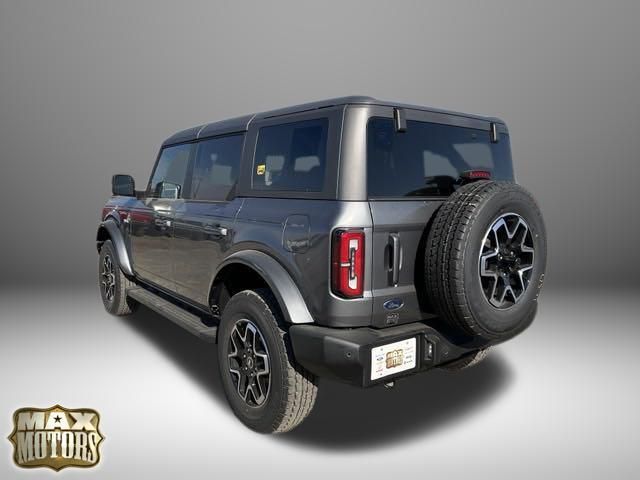 2024 Ford Bronco Outer Banks 10