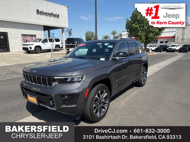 Gray Metallic 2023 Jeep Grand Cherokee SUV / Crossover 4X2 8-Speed Automatic