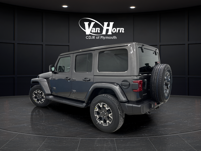 New 2026 Granite Crystal Metallic Clearcoat Jeep Sahara image 3