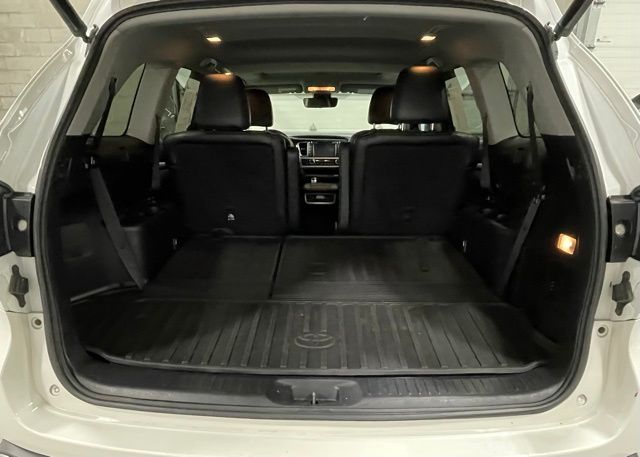 2018 Toyota Highlander Limited photo