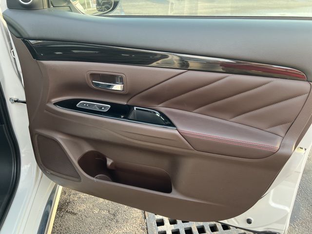 Used 2018 Mitsubishi Outlander PHEV SEL 4D Sport Utility