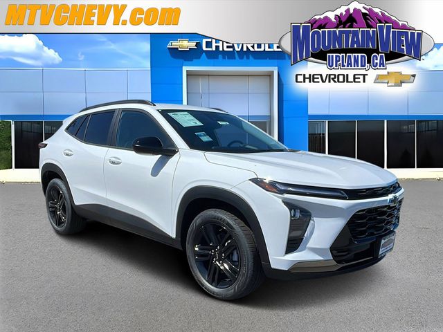 Summit White 2026 Chevrolet Trax SUV / Crossover Front-Wheel Drive 6-Speed Automatic