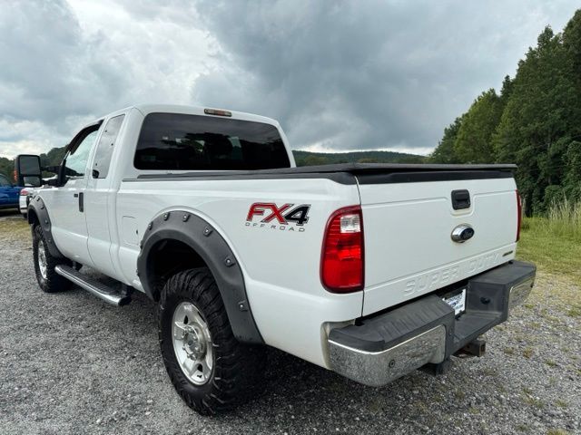 Used 2016 White Ford XLT image 5