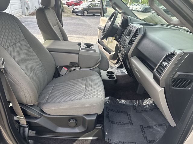 Used 2017 Gray Ford XLT image 10
