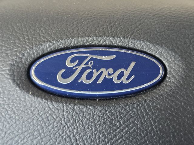 Used 2019 Magnetic Ford Titanium image 11