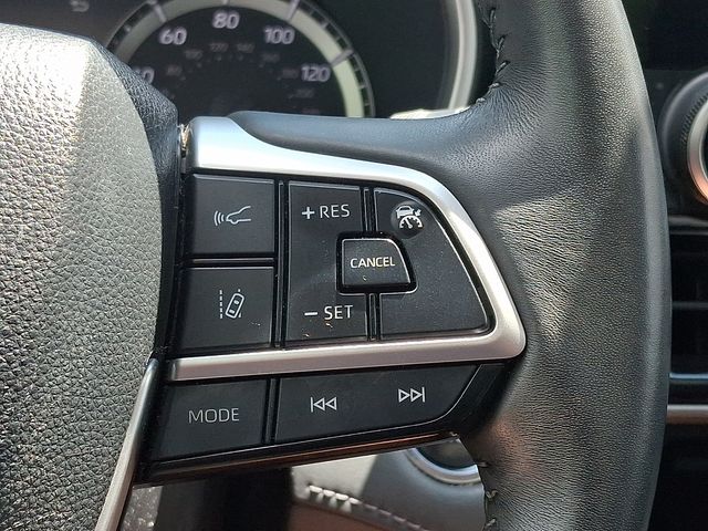 Used 2023 Toyota Highlander SUV