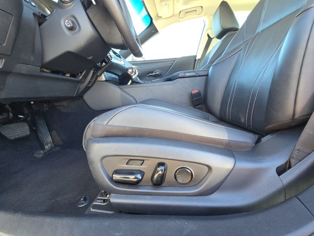 2023 Lexus ES 350 Luxury:B01893