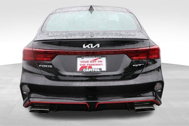 2024 Kia Forte GT 19