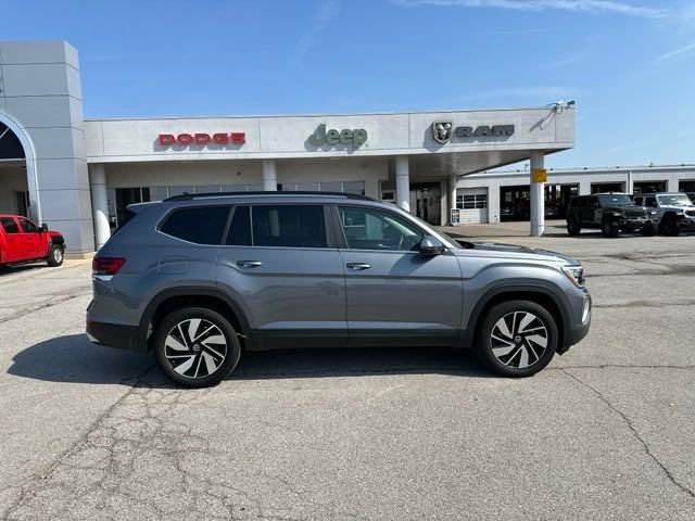 2024 Volkswagen Atlas 2.0T SE w/Technology 10