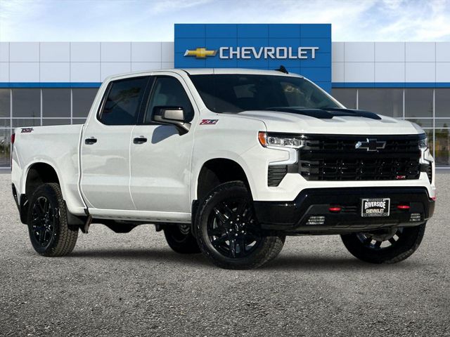 2025 Chevrolet Silverado 1500 LT Trail Boss 2