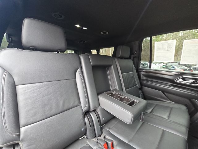 2022 Chevrolet Suburban LT:168357A