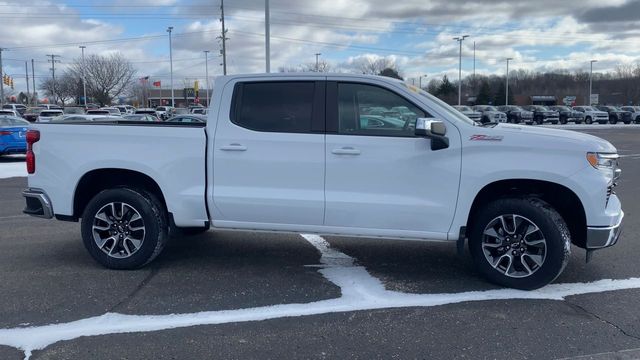 2023 Chevrolet Silverado 1500 LT 9