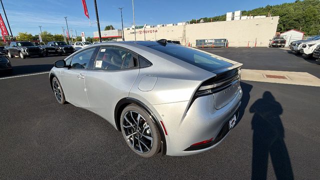 2026 Toyota Prius Plug-in Hybrid XSE Premium - Photo 3
