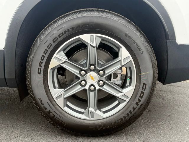 new 2026 Chevrolet Blazer car, priced at $38,995
