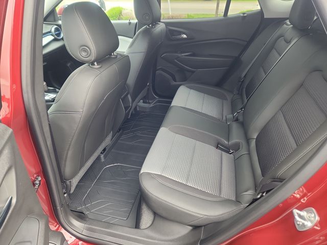 Used 2025 Chevrolet Trax For Sale in Grove City, OH