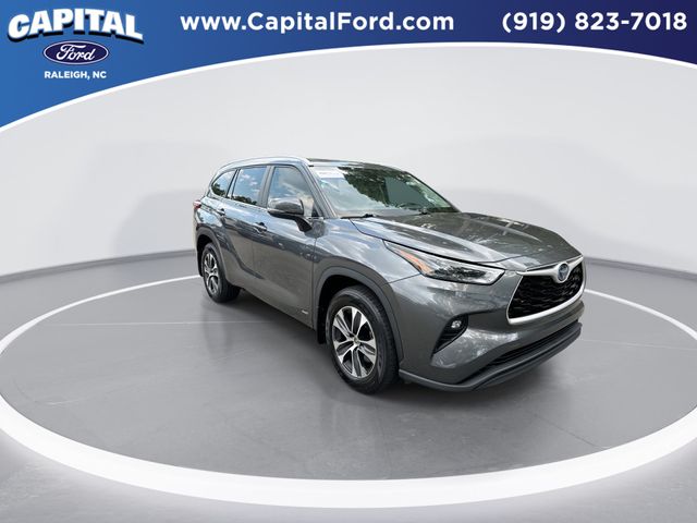 Used 2024 Gray Toyota XLE image 2