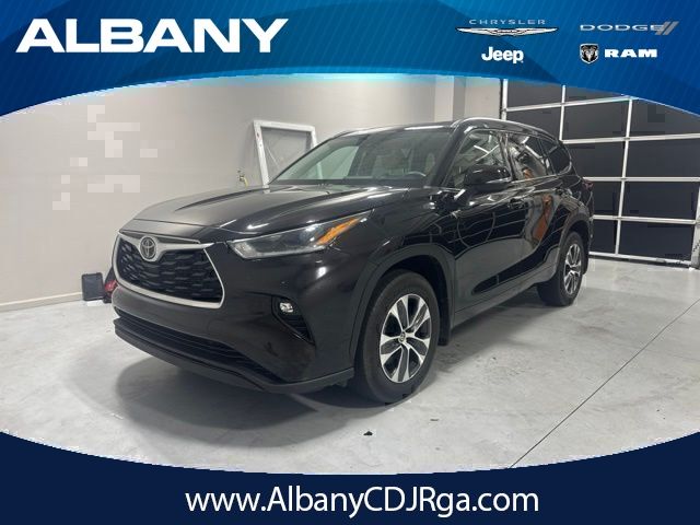 2021 Toyota Highlander XLE AWD