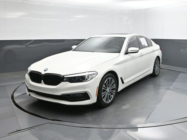 Alpine White 2018 BMW 5 Series 530i Sedan RWD Sedan Rear-Wheel Drive 8-Speed Automatic