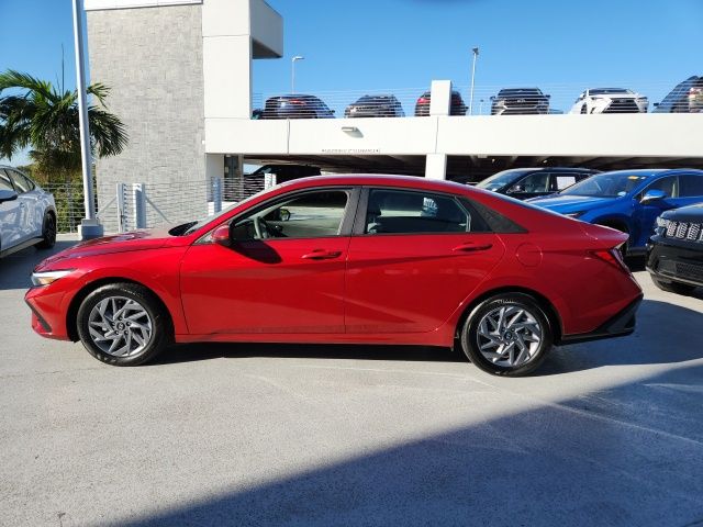 2024 Hyundai Elantra SEL 14