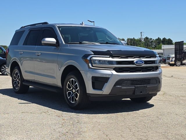2024 Ford Expedition XLT:B02304