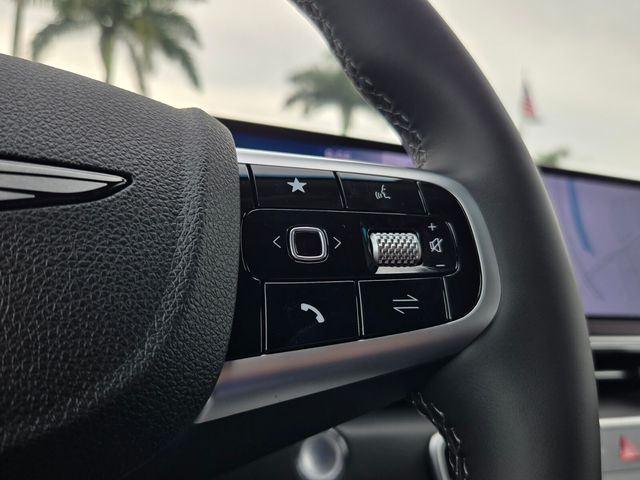 2027 Genesis GV80