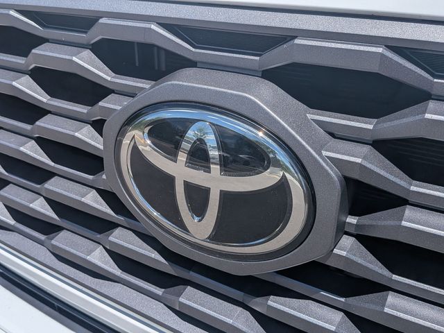 2020 Toyota Tacoma - Image 9