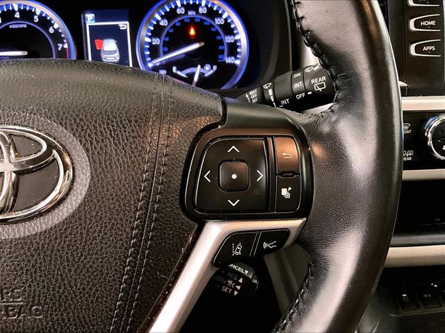 2018 Toyota Highlander XLE Blue at Subaru and VW of Moon Township