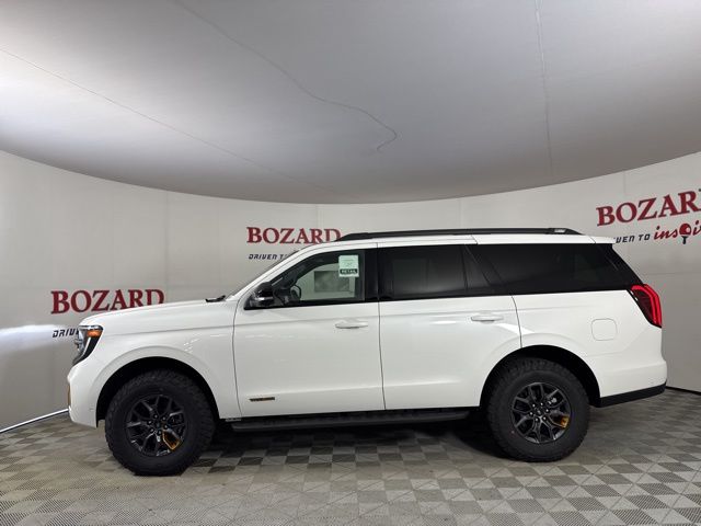 2025 Star White Metallic Tri-Coat Ford Expedition 4X4 SUV