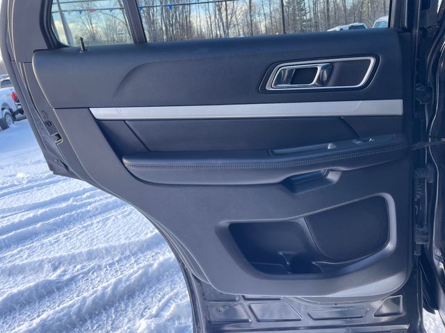 2016 Ford Explorer XLT - Shadow Black exterior view 11