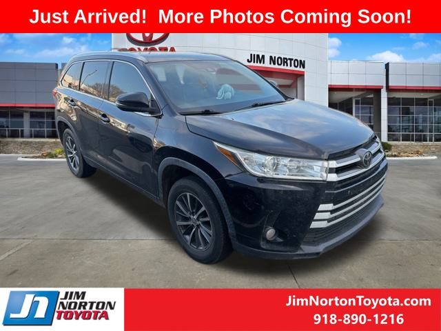 2019 Toyota Highlander XLE's photo