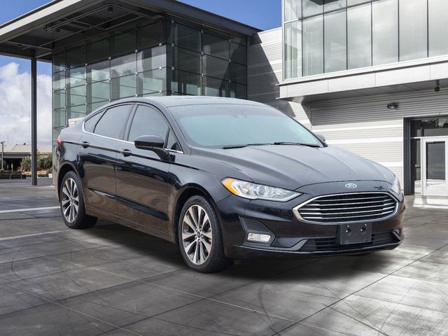 2020 Agate Black Metallic Ford Fusion SE AWD Sedan