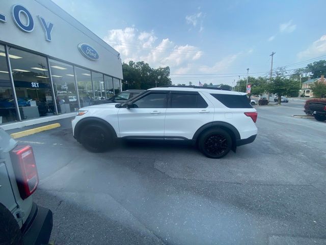 Star White Metallic Tri-Coat 2021 Ford Explorer SUV / Crossover All-Wheel Drive Automatic