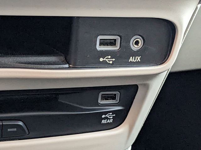 2019 Chrysler Pacifica Touring L Plus photo