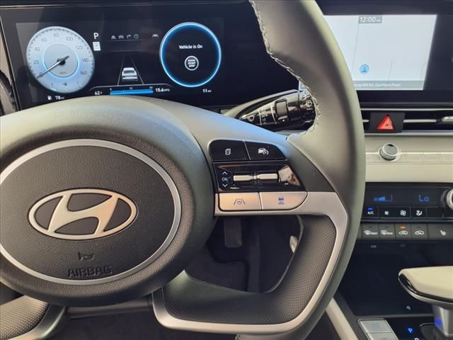 2025 Hyundai Elantra Limited photo