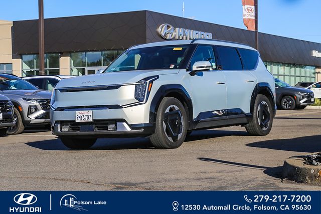 White (Ivory Silver Matte) 2024 Kia EV9 SUV / Crossover All-Wheel Drive 1-Speed Automatic
