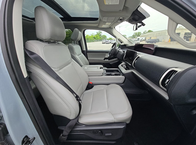 2025 Gray Metallic Ford Expedition Max Active 4X4 SUV