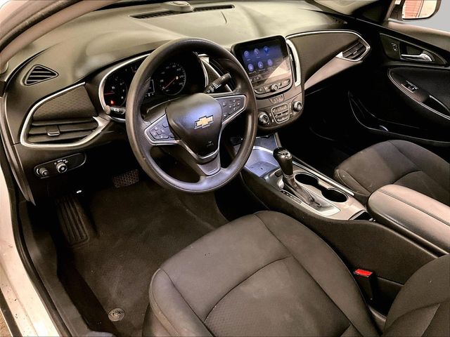 2020 Chevrolet Malibu LT - 11